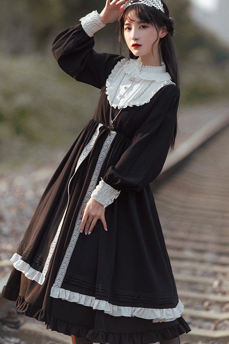 Classic Designed Dress in a Timeless Cut