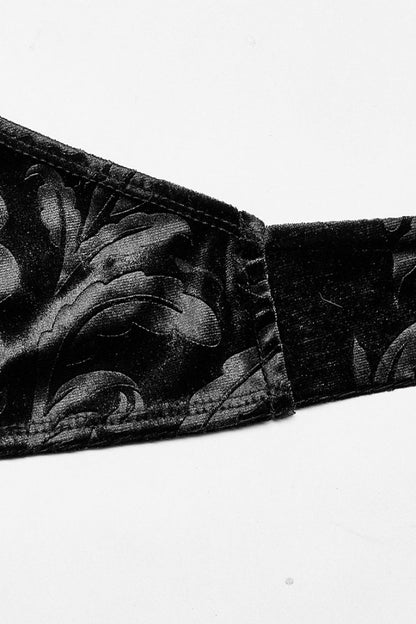 Casually Elegant Garment with a Refined Edge
