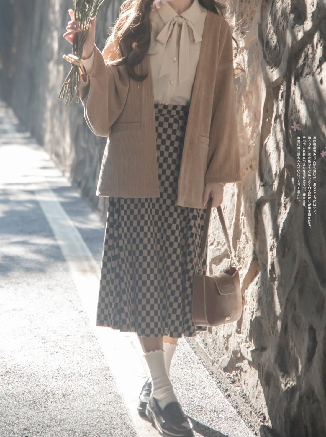Sakura Note Showa Retro Haori Jacket + Chiffon Ribbon Shirt + Checkered Skirt + Dark Gray Skirt + Brooch
