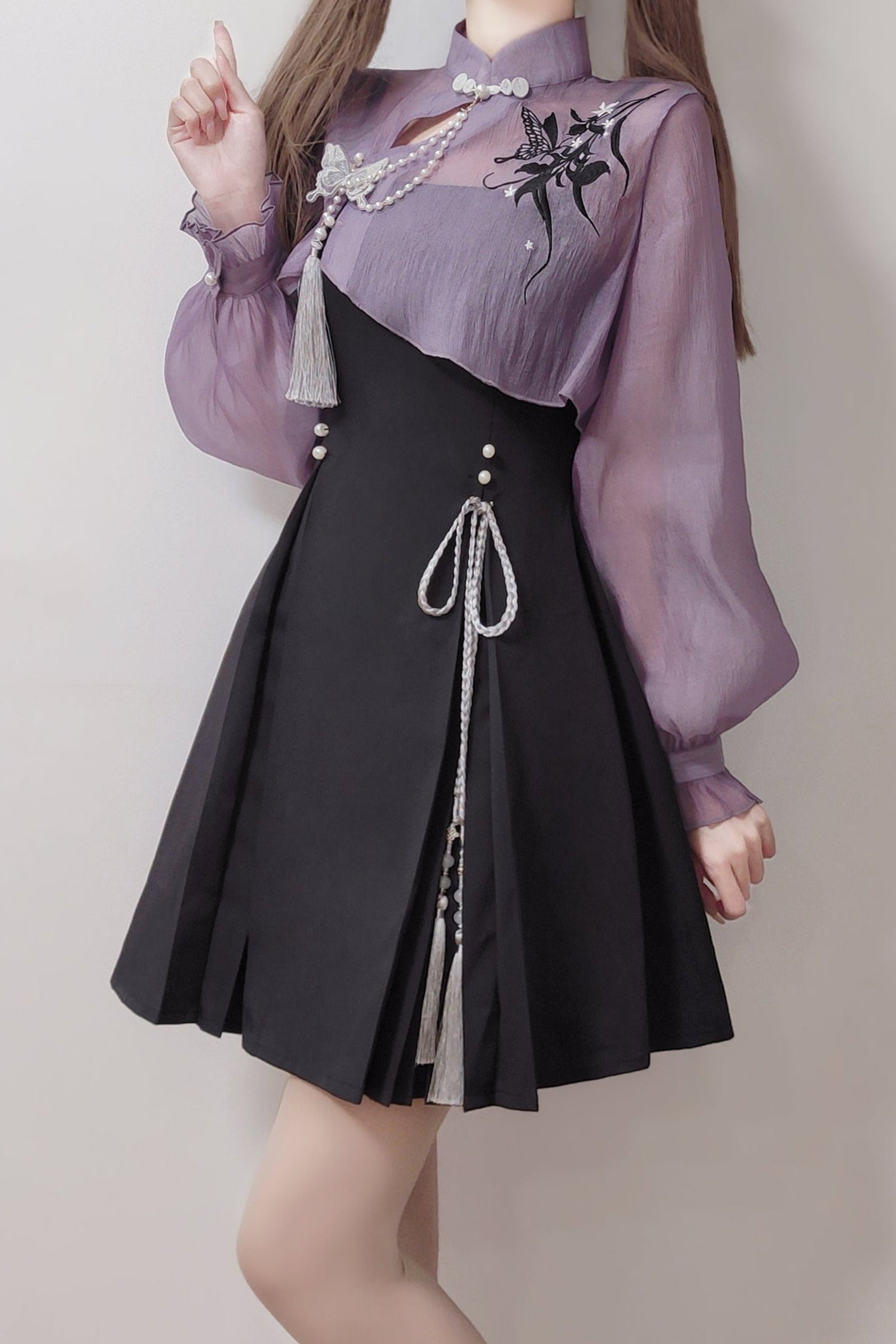 Chinese-style Embroidery Short Top + Suspender Skirt Suit