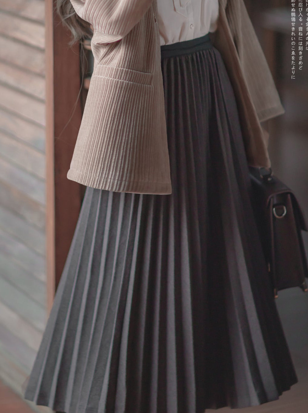 Sakura Note Showa Retro Haori Jacket + Chiffon Ribbon Shirt + Checkered Skirt + Dark Gray Skirt + Brooch