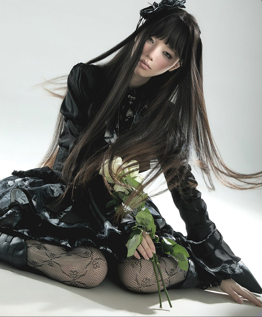 [pre-order Deadline: May 13] Bone Iris Gothic Black Ruffle Shirt + Corset Skirt + Accessories