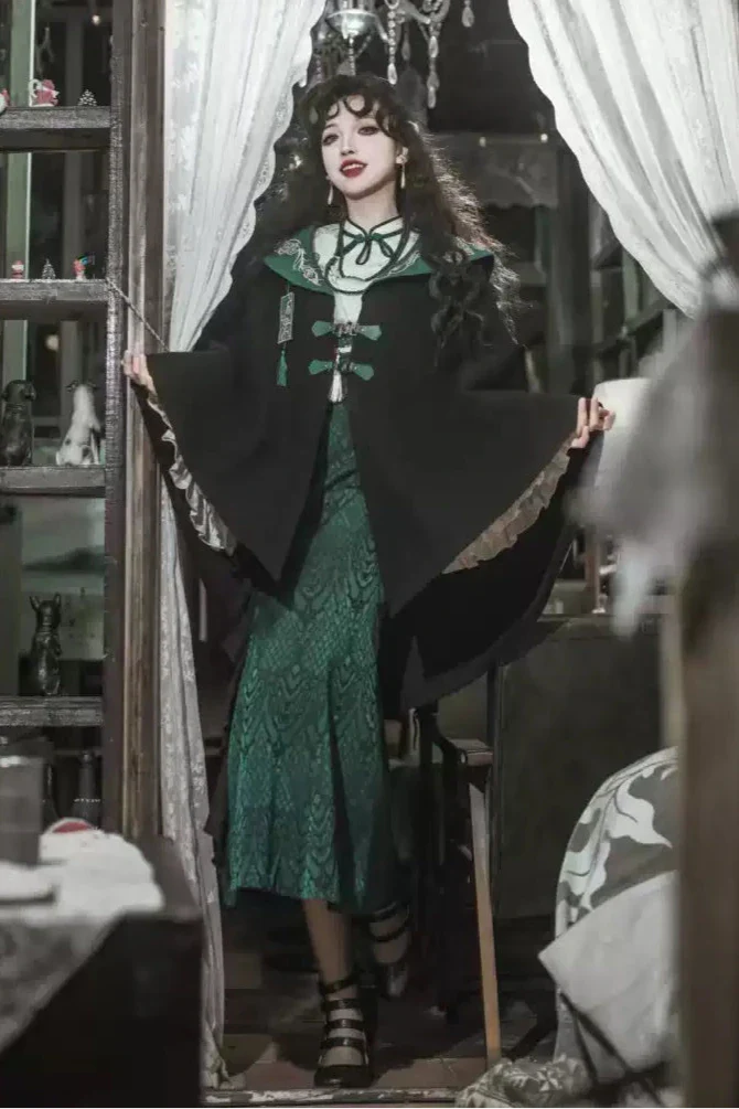 [pre-order] Chinese-style Snake Coat Hoodie Cape Tassel Dress Suit