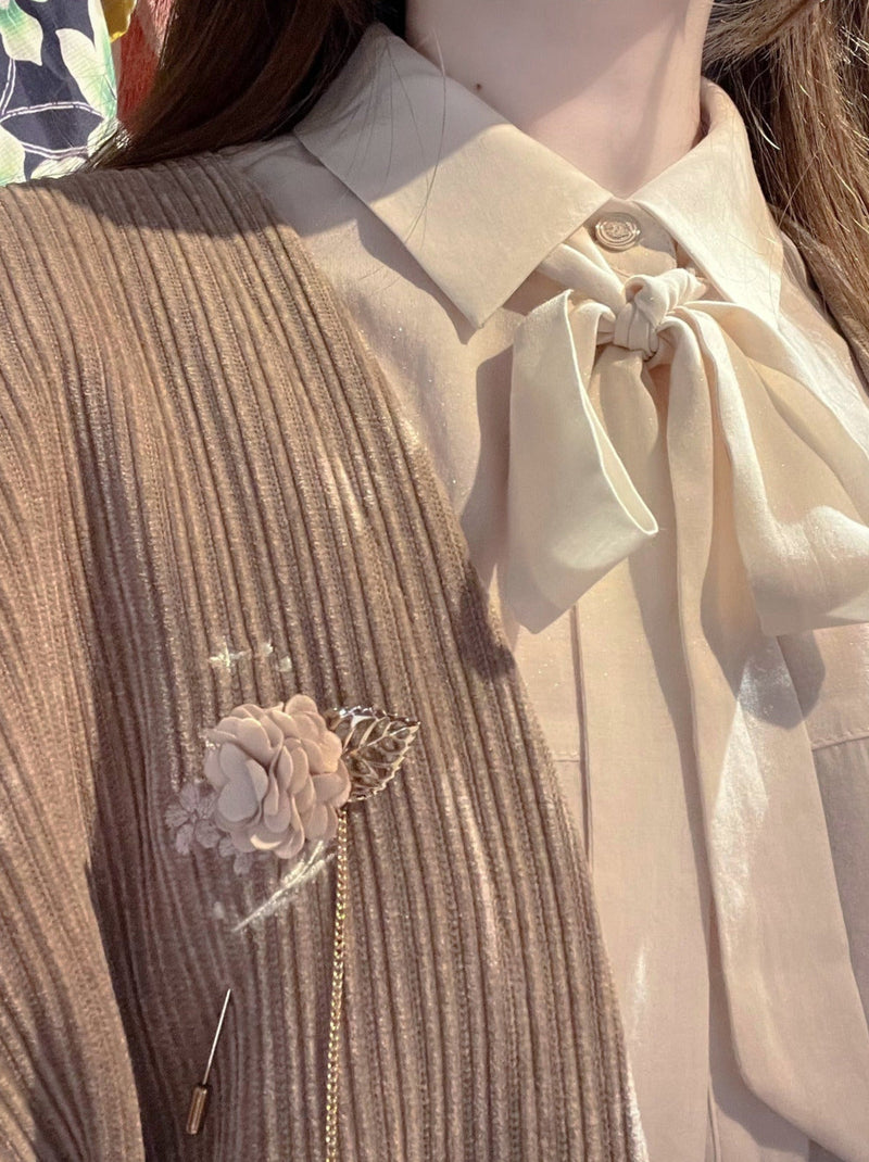 Sakura Note Showa Retro Haori Jacket + Chiffon Ribbon Shirt + Checkered Skirt + Dark Gray Skirt + Brooch