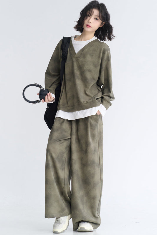 Museum Style Relaxed Top + Loose Pants