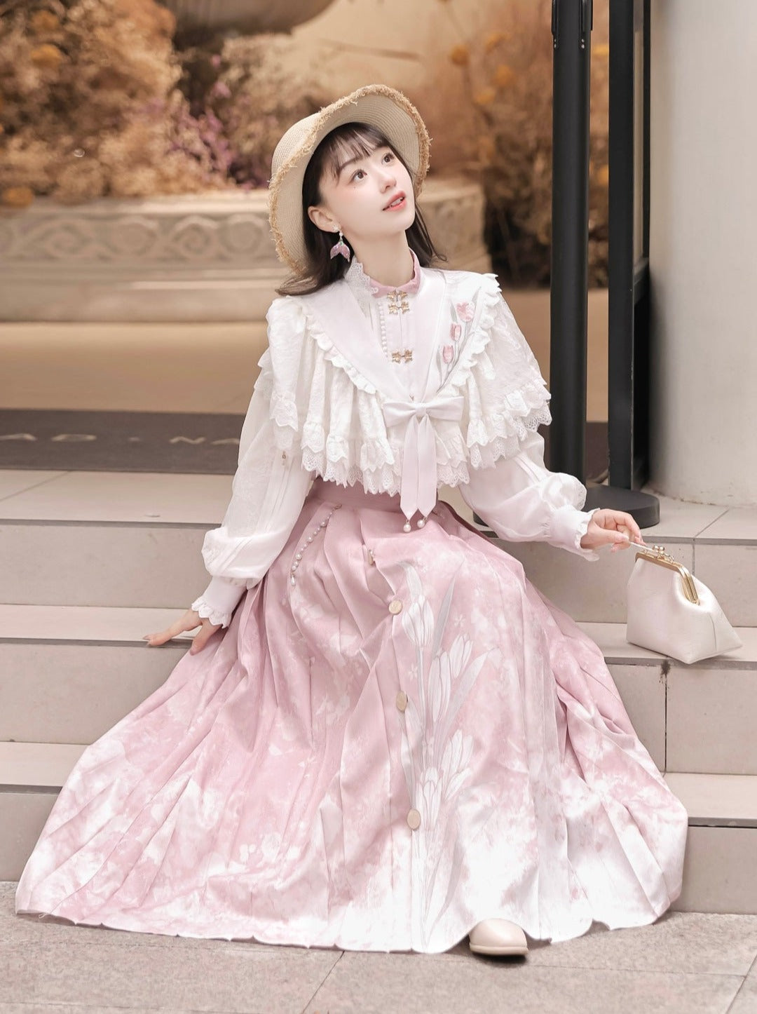 Sweet Chinese-style Blouse + Sweet Flower Pleated Skirt + Lace Ribbon Shawl