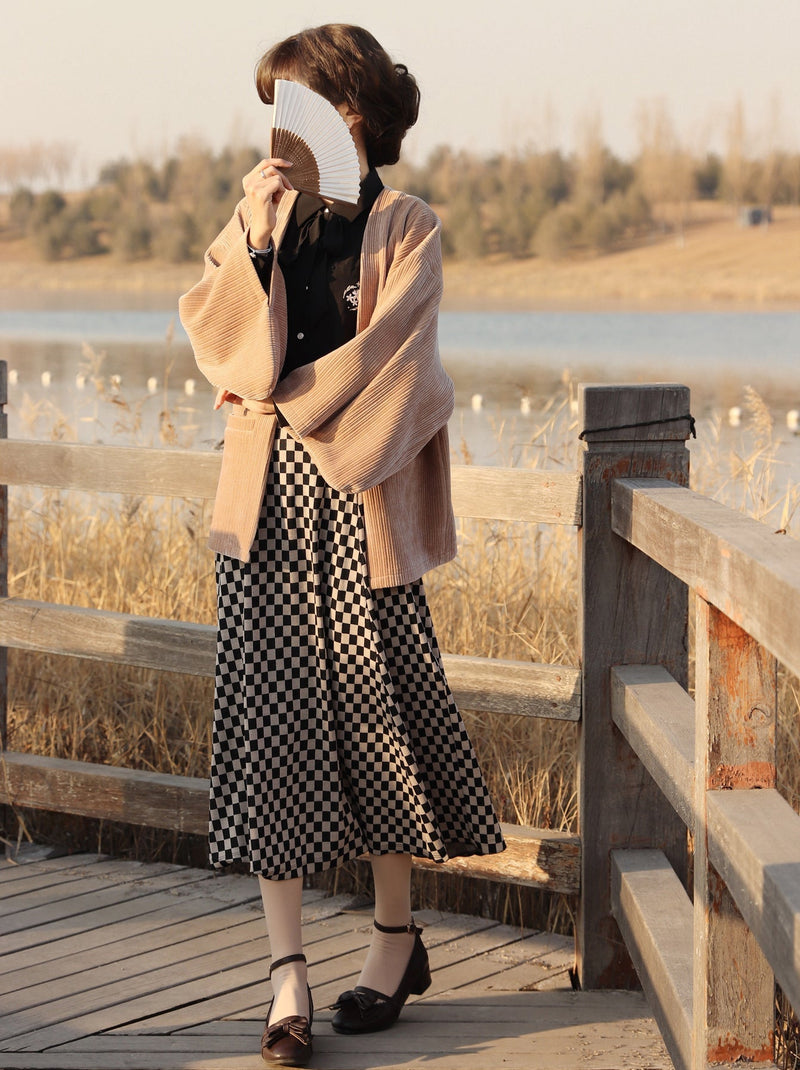 Sakura Note Showa Retro Haori Jacket + Chiffon Ribbon Shirt + Checkered Skirt + Dark Gray Skirt + Brooch