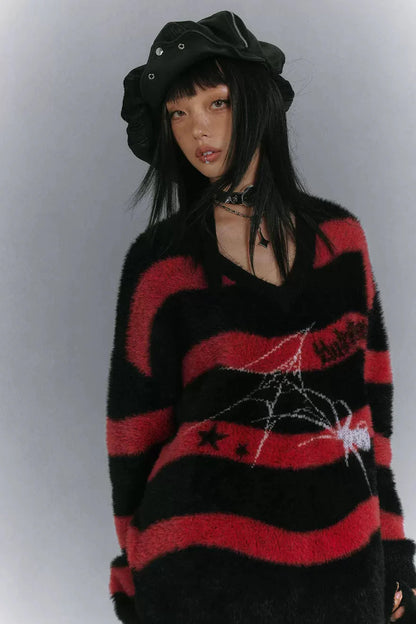 Border Loose Dark Spider Top