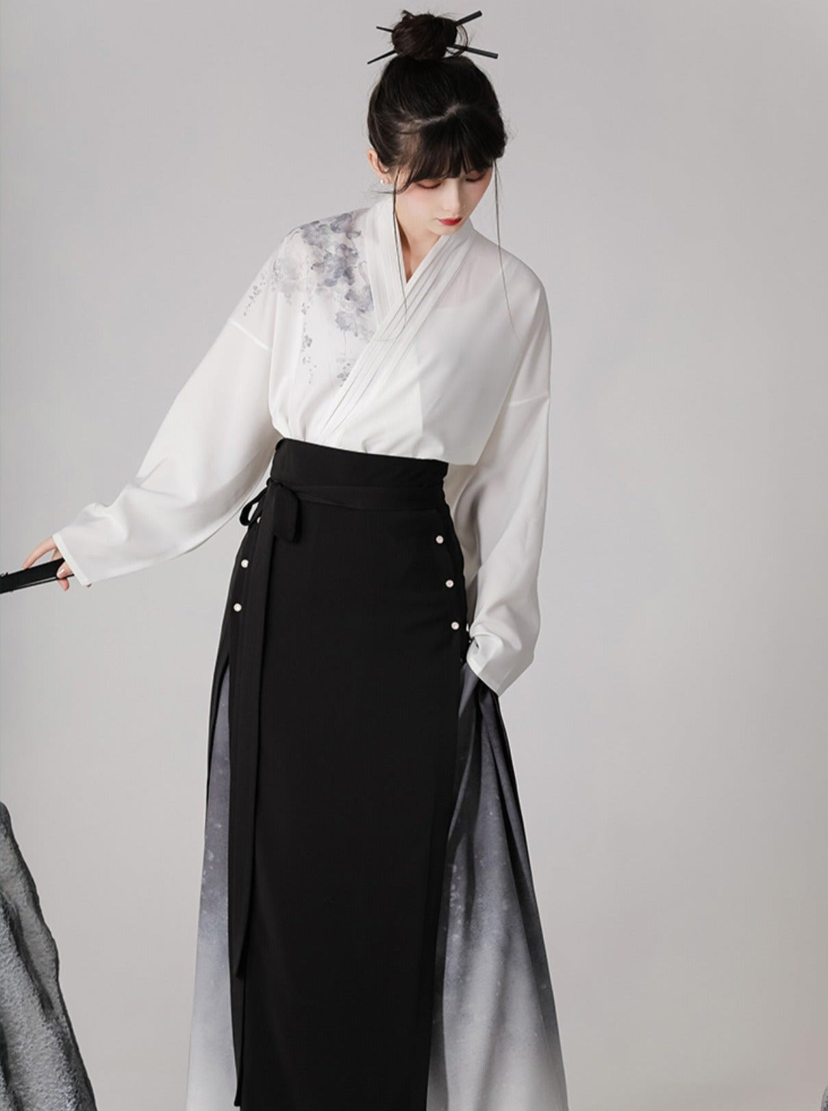 Dark Chinese-style Mode Pleated Skirt Set