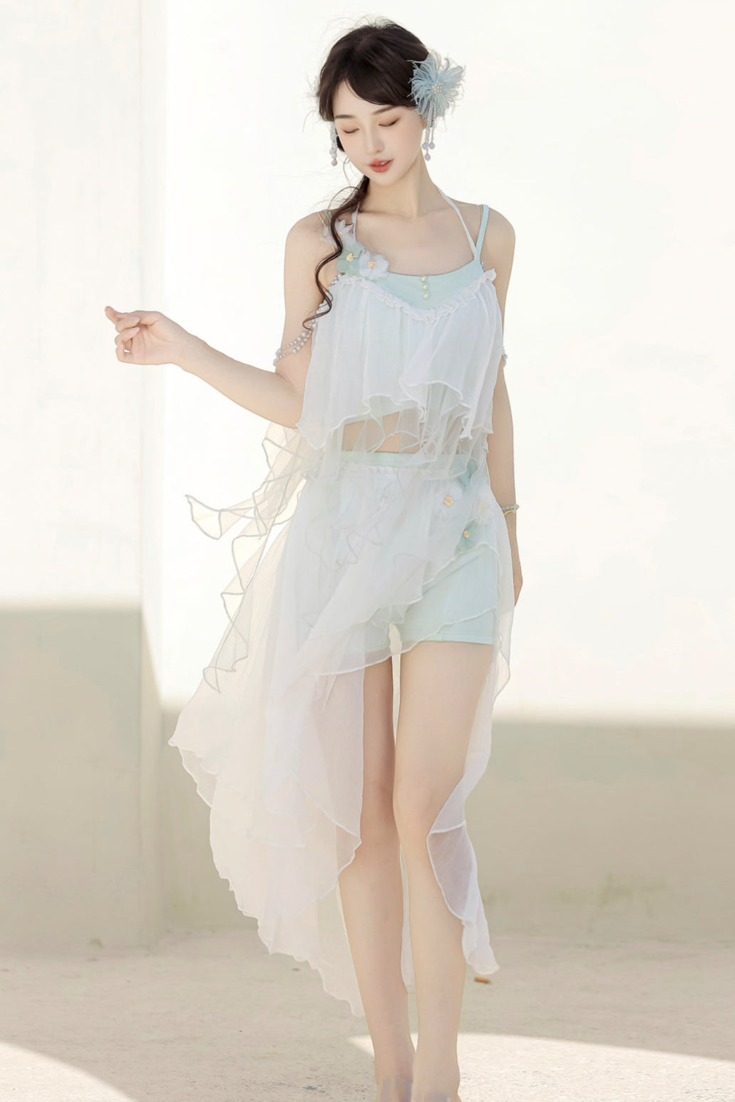 [pre-order Item] Pure White Split Three-piece Swimsuit