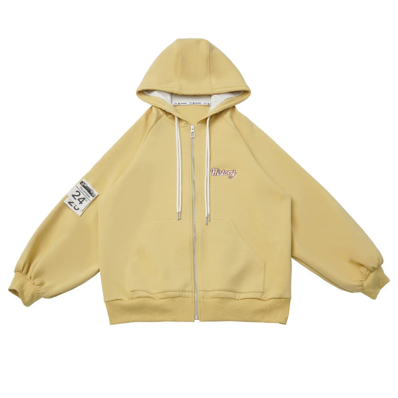Creamy Jacket + T-shirt + Hooded Sweatshirt + Sweatpants