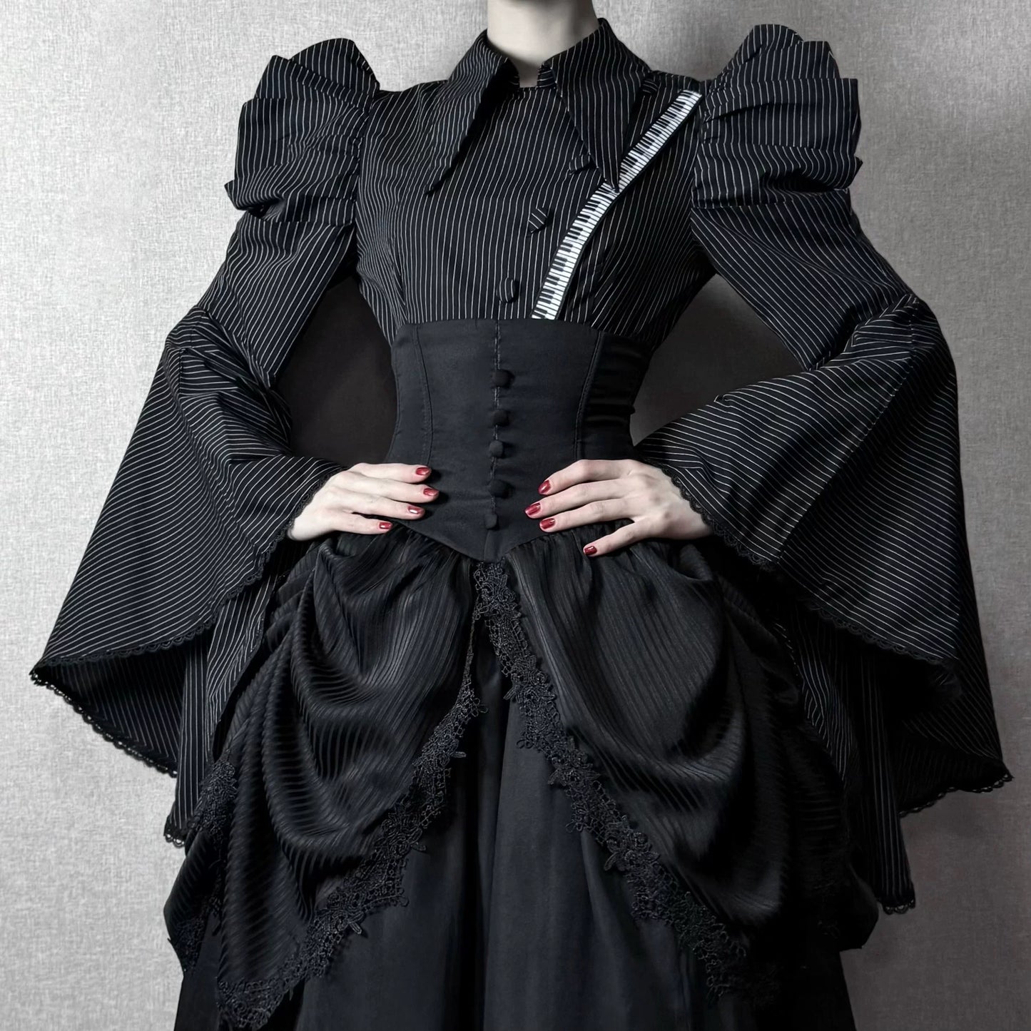 [pre-order Deadline: April 13] Piano Stripe Gothic Lolita Volume Puff Flare Sleeve Shirt Type A/b