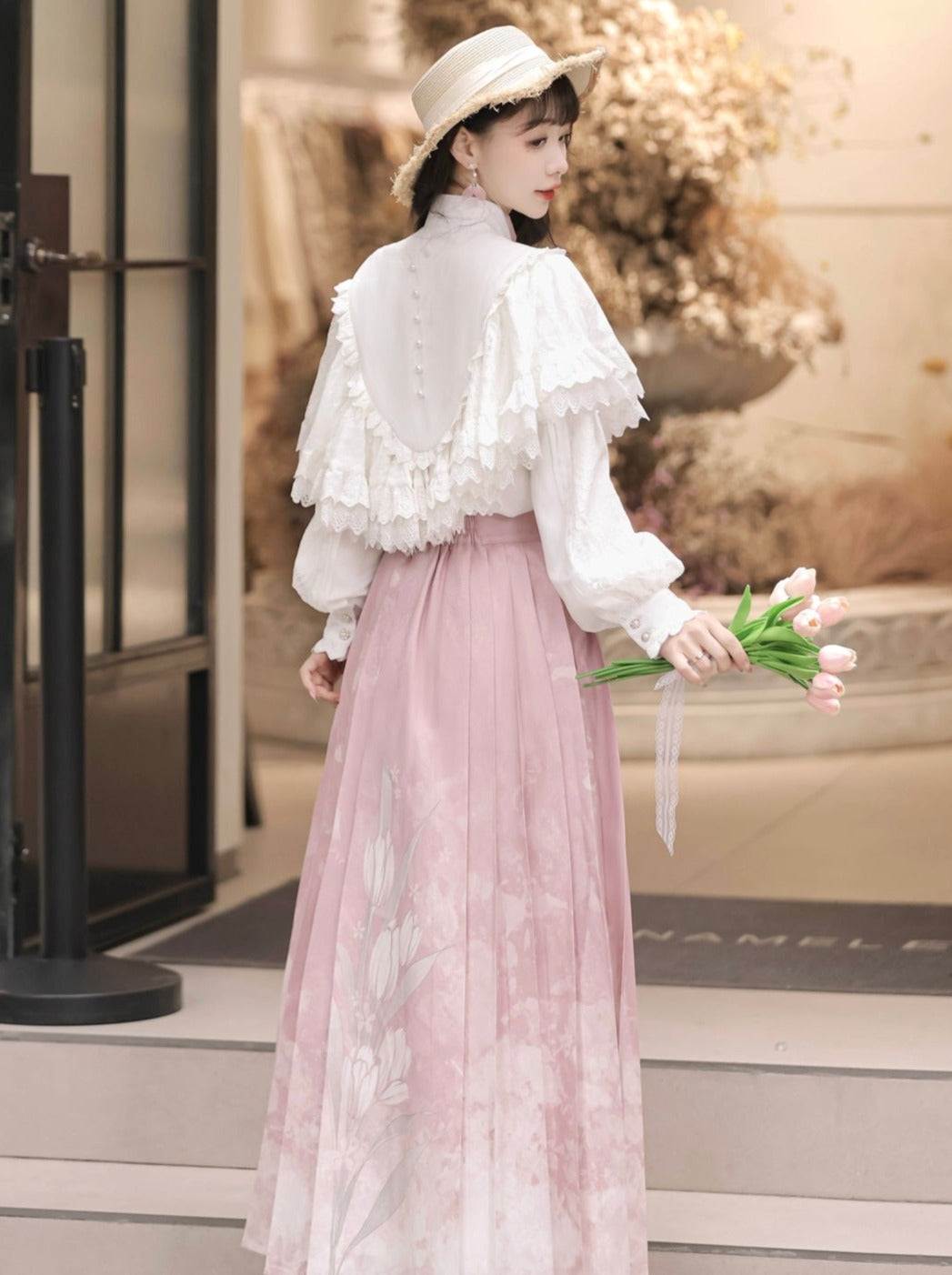 Sweet Chinese-style Blouse + Sweet Flower Pleated Skirt + Lace Ribbon Shawl