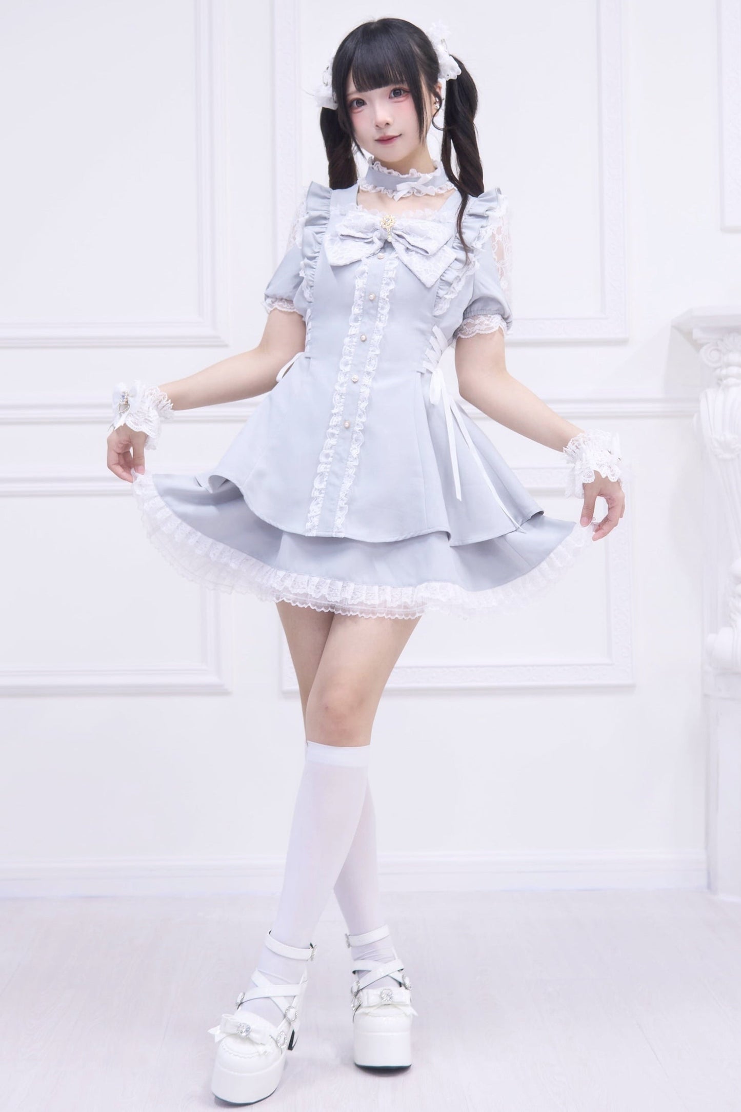 Jirai Stripe Lace Puff Sleeve Top + Short Skirt