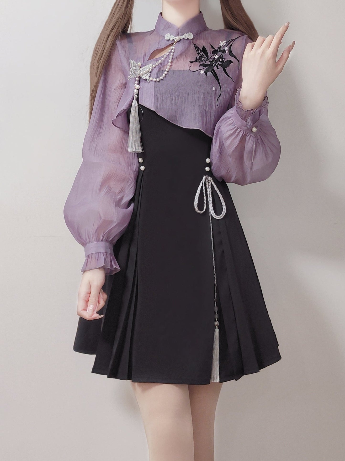 Chinese-style Embroidery Short Top + Suspender Skirt Suit