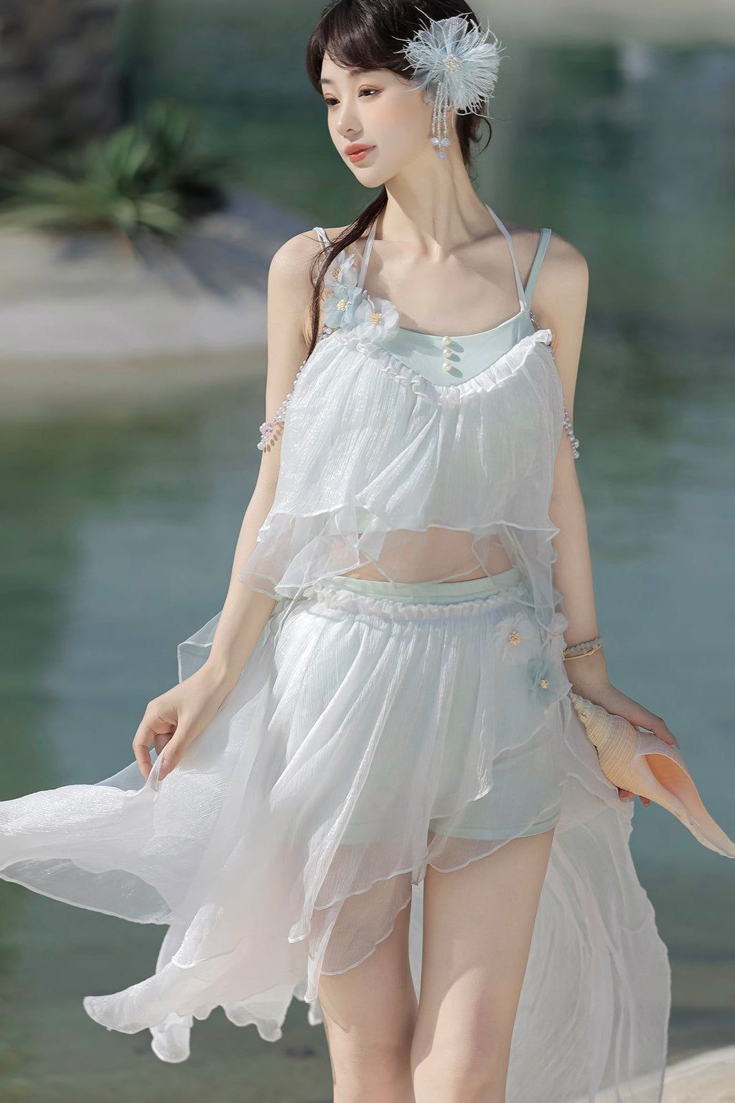 [pre-order Item] Pure White Split Three-piece Swimsuit
