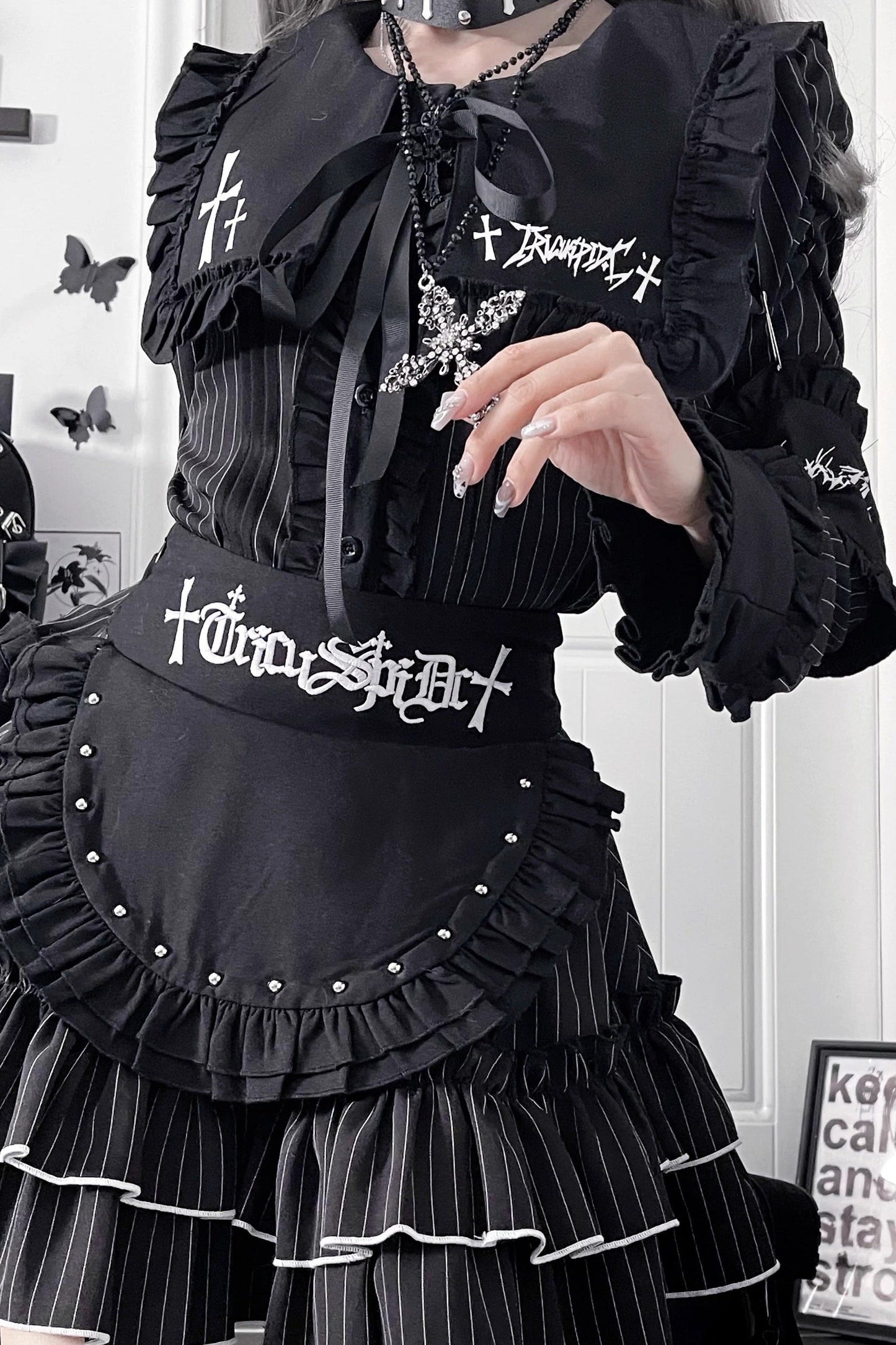 Light Asia Dark Slim Long Sleeve Top + Faux Apron Short Skirt