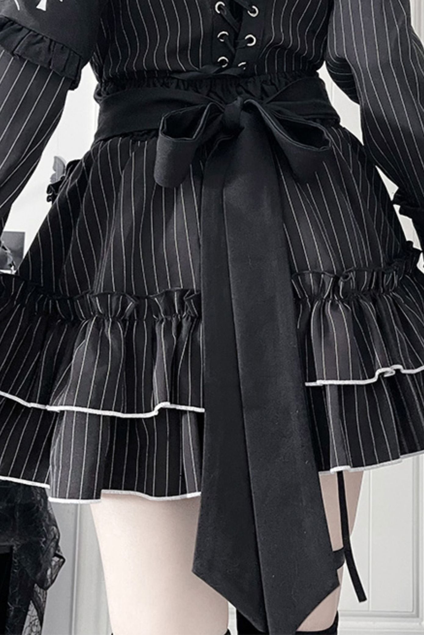 Light Asia Dark Slim Long Sleeve Top + Faux Apron Short Skirt