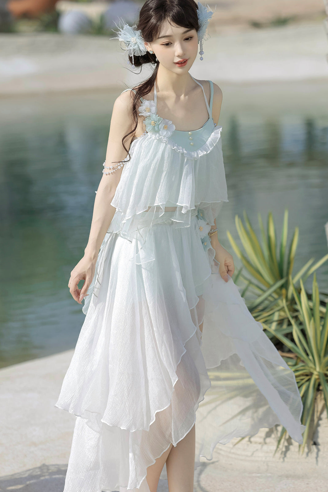 [pre-order Item] Pure White Split Three-piece Swimsuit
