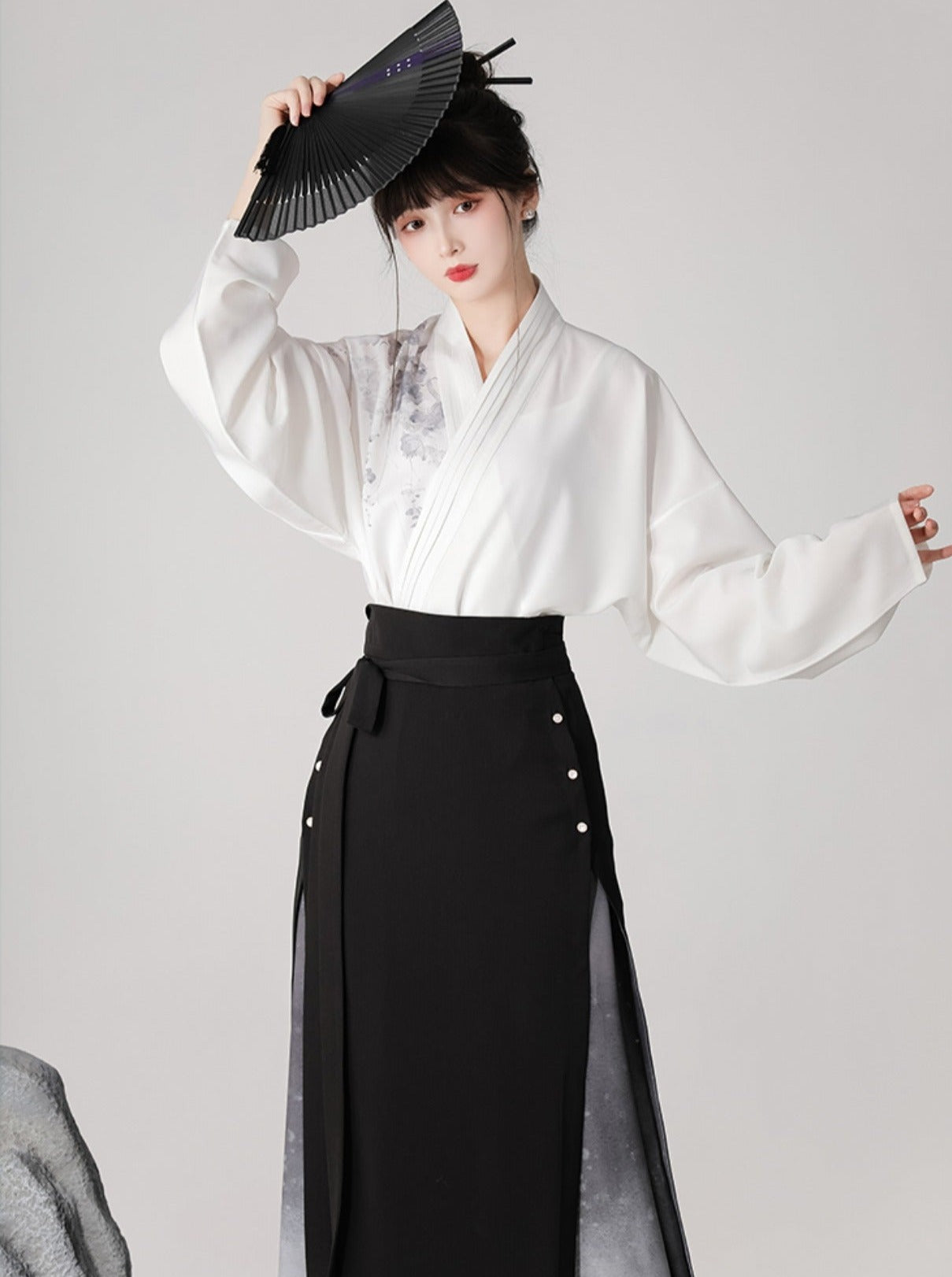 Dark Chinese-style Mode Pleated Skirt Set