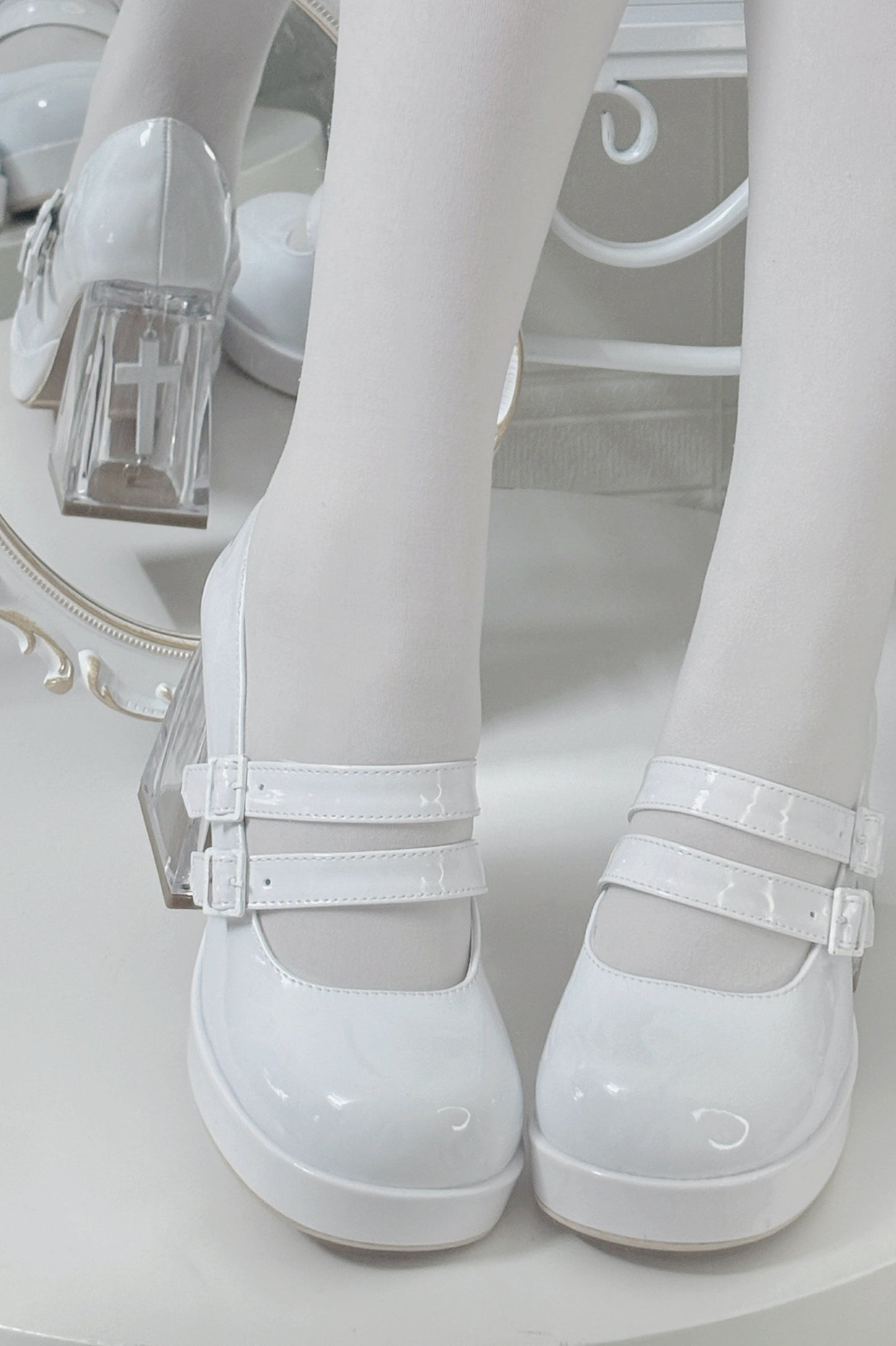 [pre-order] Cross Aria Gothic Lolita Clear Shoes