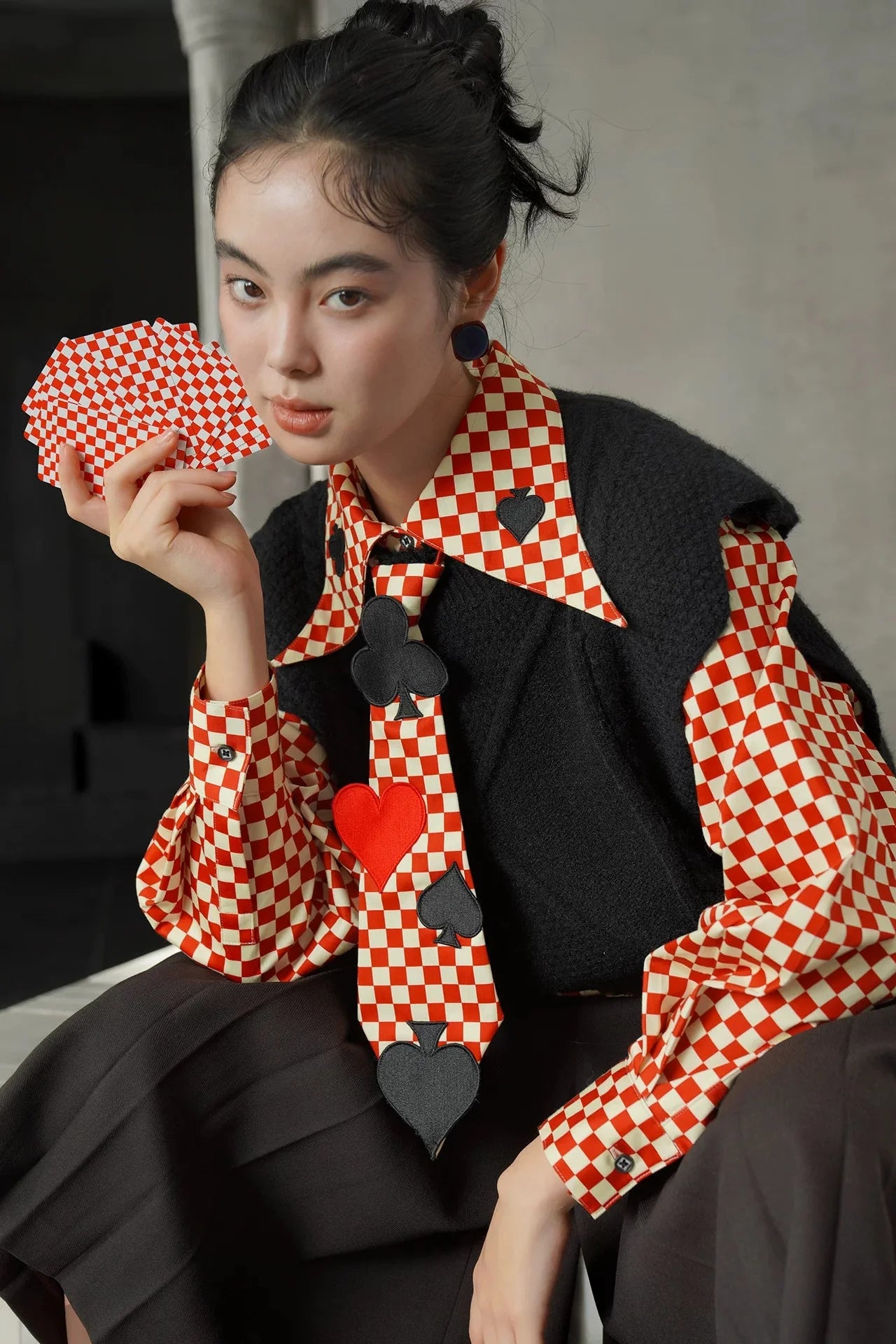 Retro Mode Dark Knit Vest