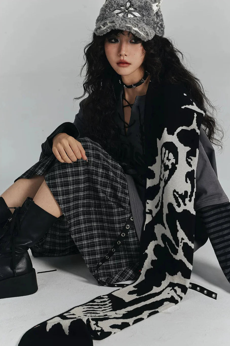 Retro Dark Border Loose Top