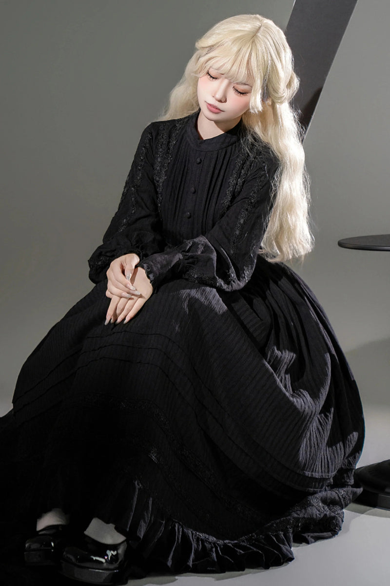 Dark Gothic Long Dress + Lace Collar
