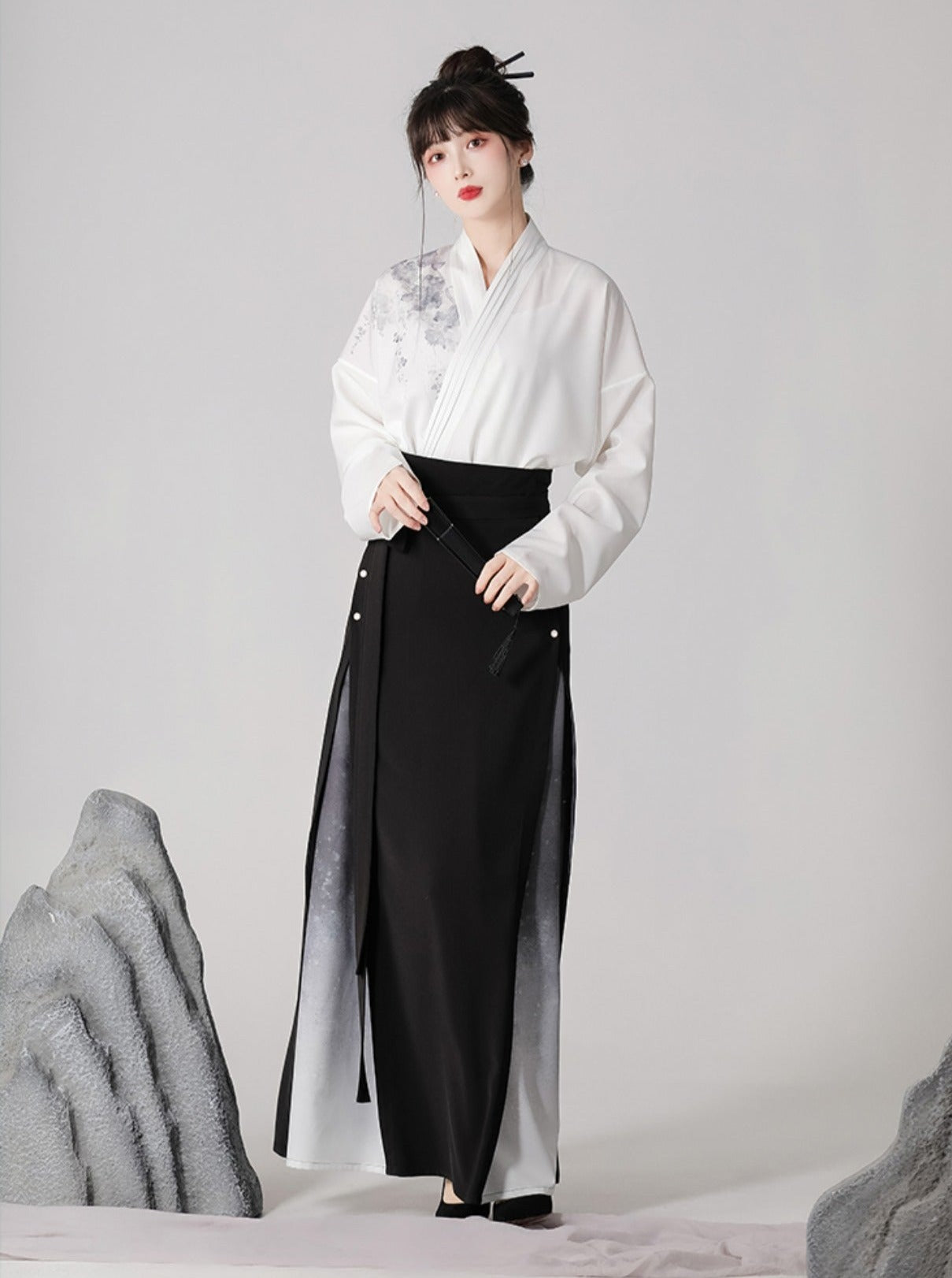 Dark Chinese-style Mode Pleated Skirt Set