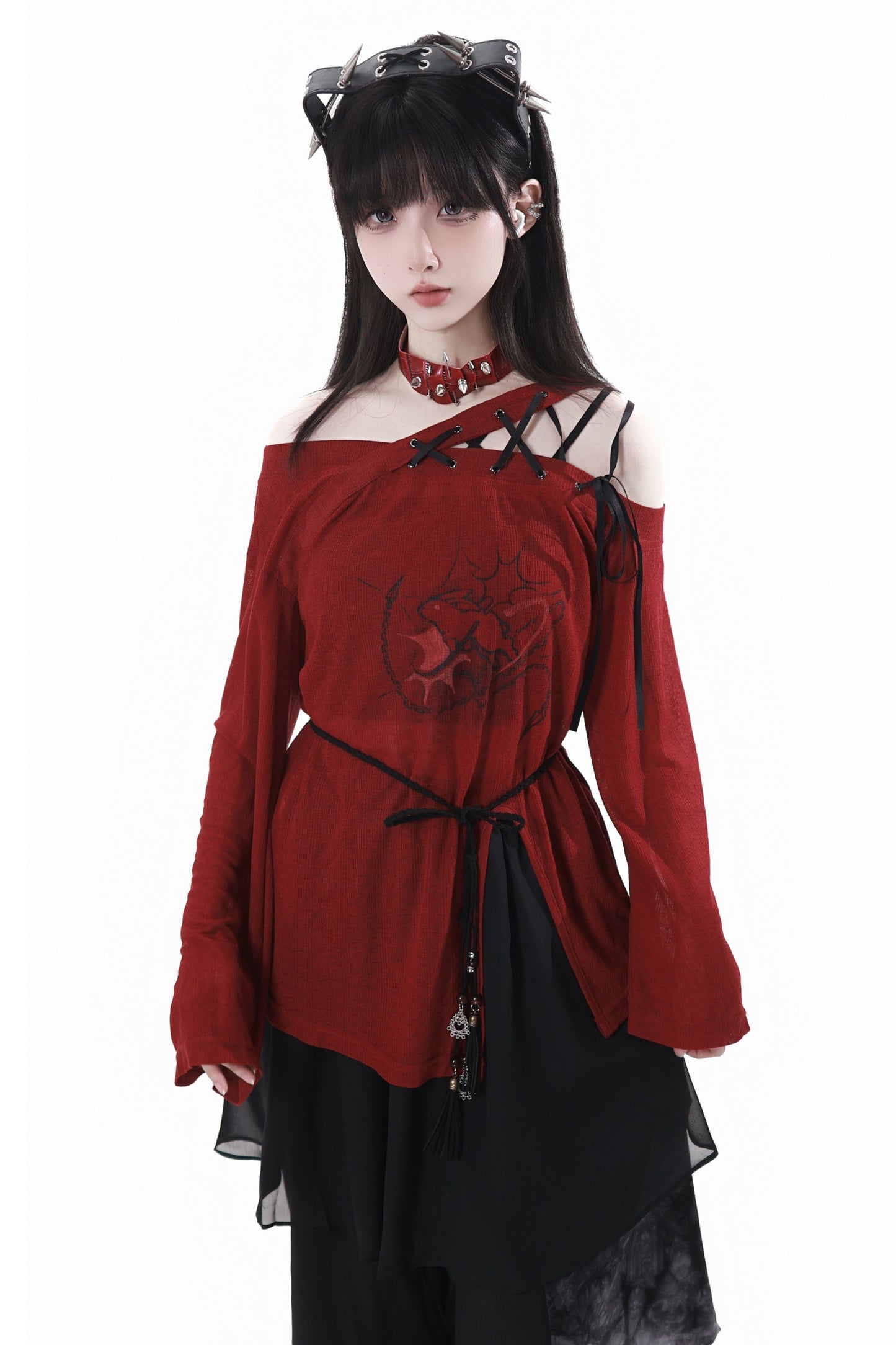 Paneled Mode Red Top + Mode Pants + Rose Belt