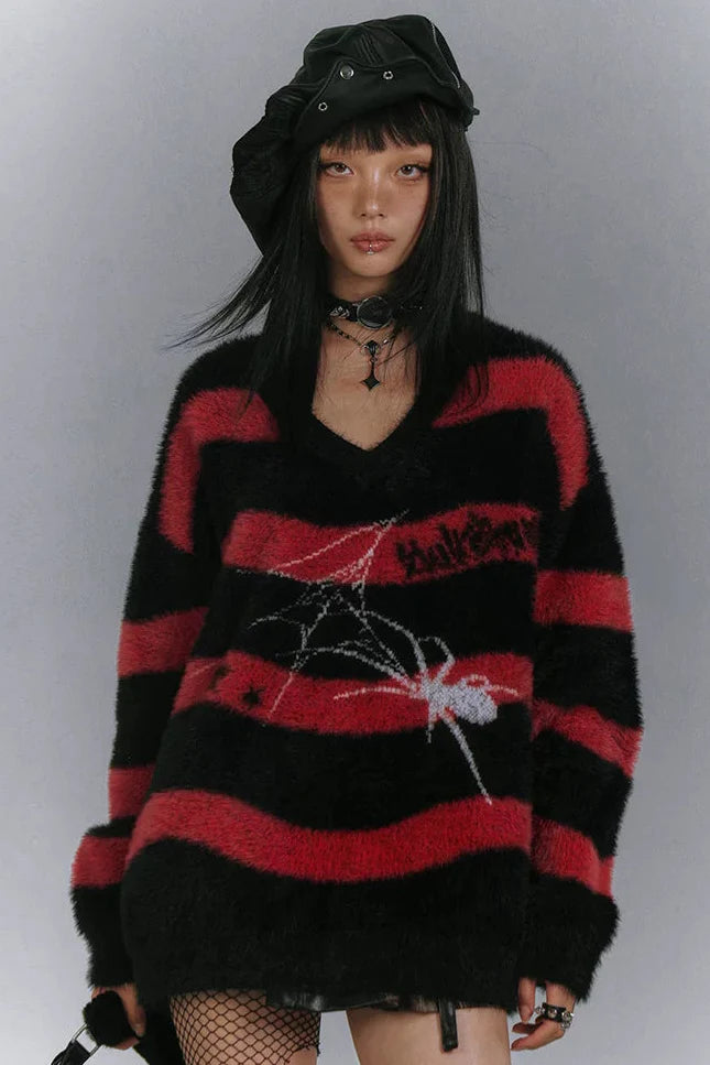 Border Loose Dark Spider Top