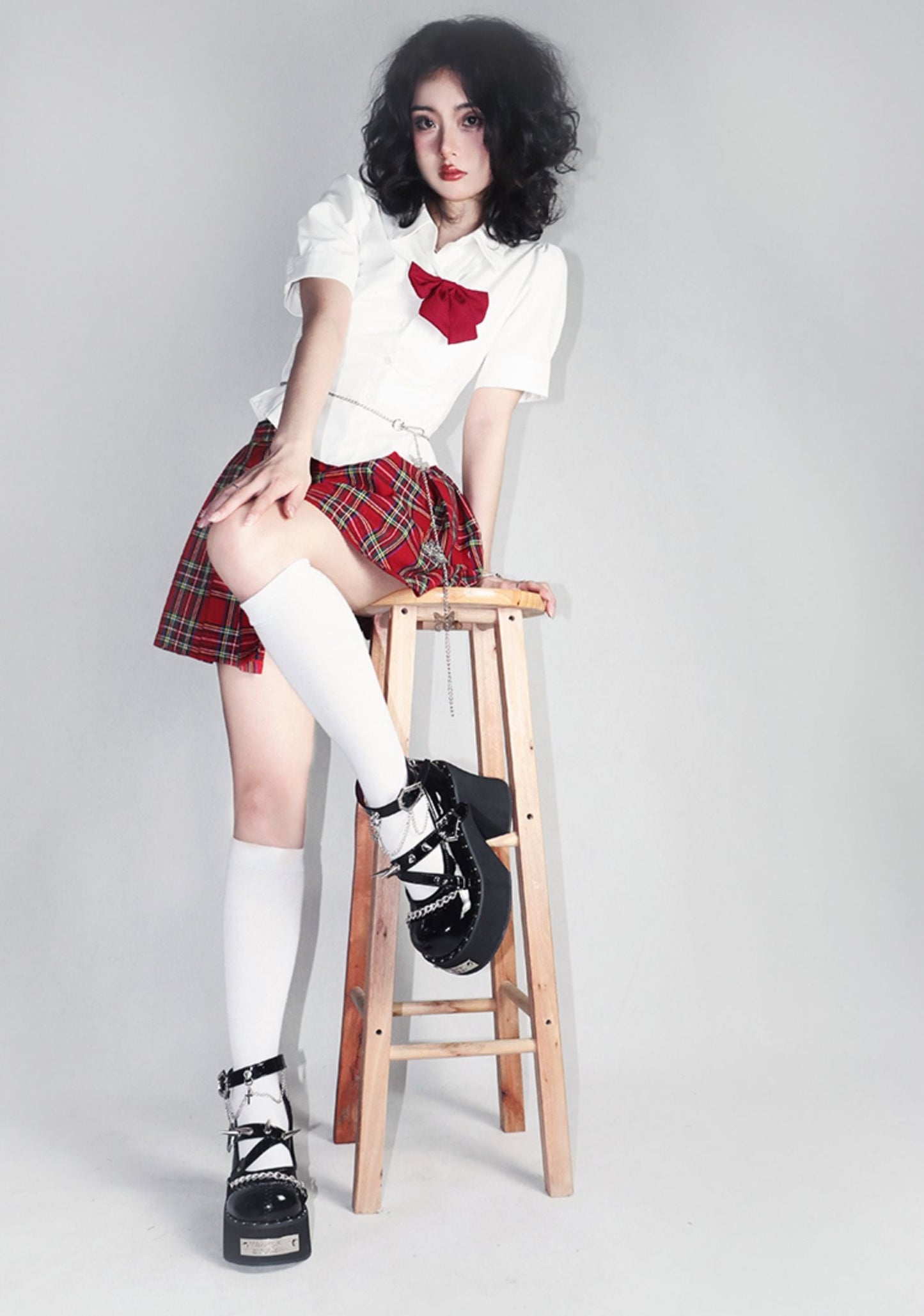 Dark Rose Witch Punk Rivet Round Toe Platform Shoes