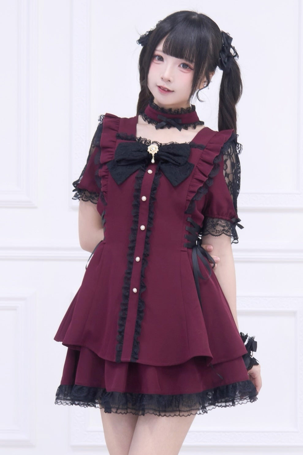 Jirai Stripe Lace Puff Sleeve Top + Short Skirt