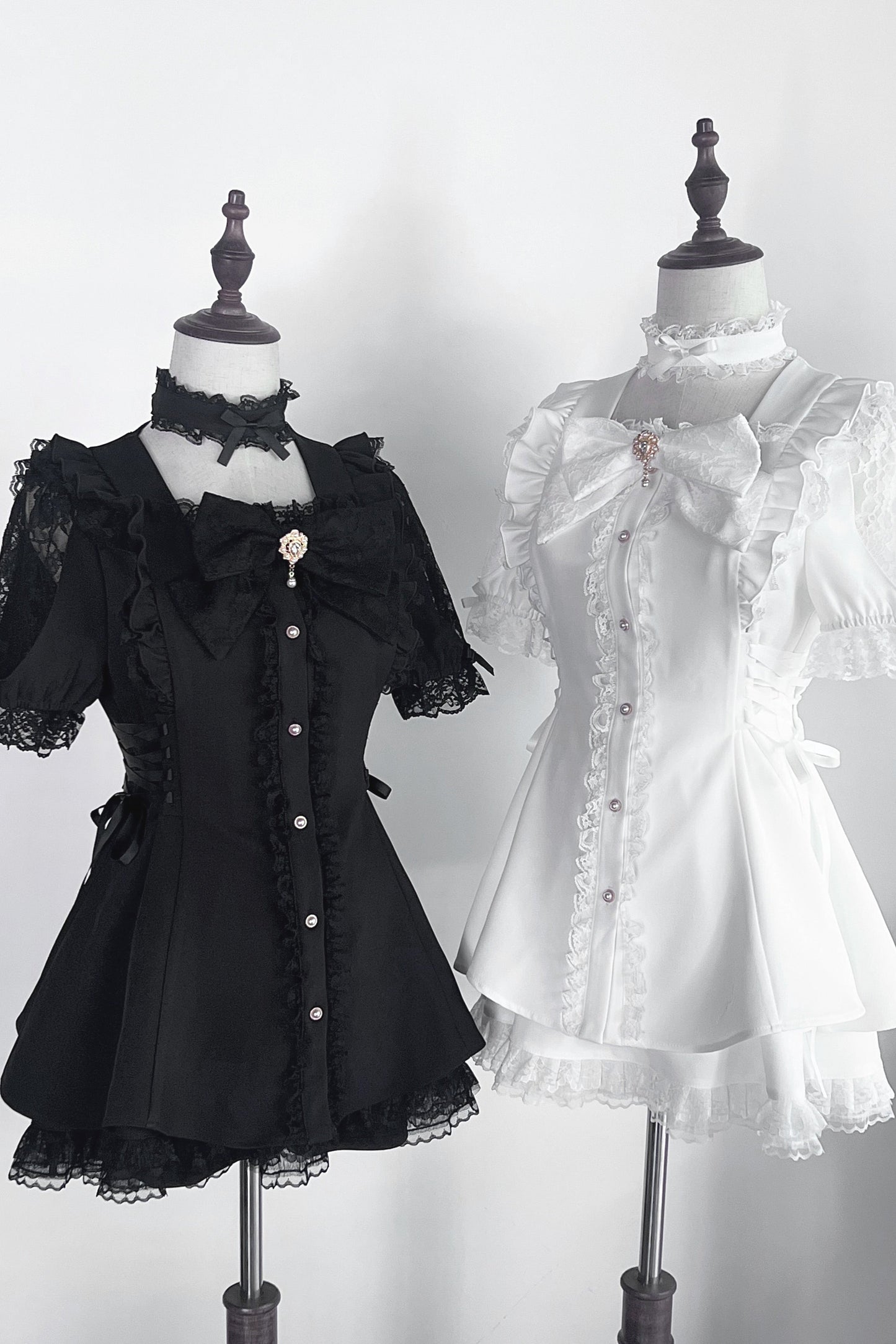 Jirai Stripe Lace Puff Sleeve Top + Short Skirt