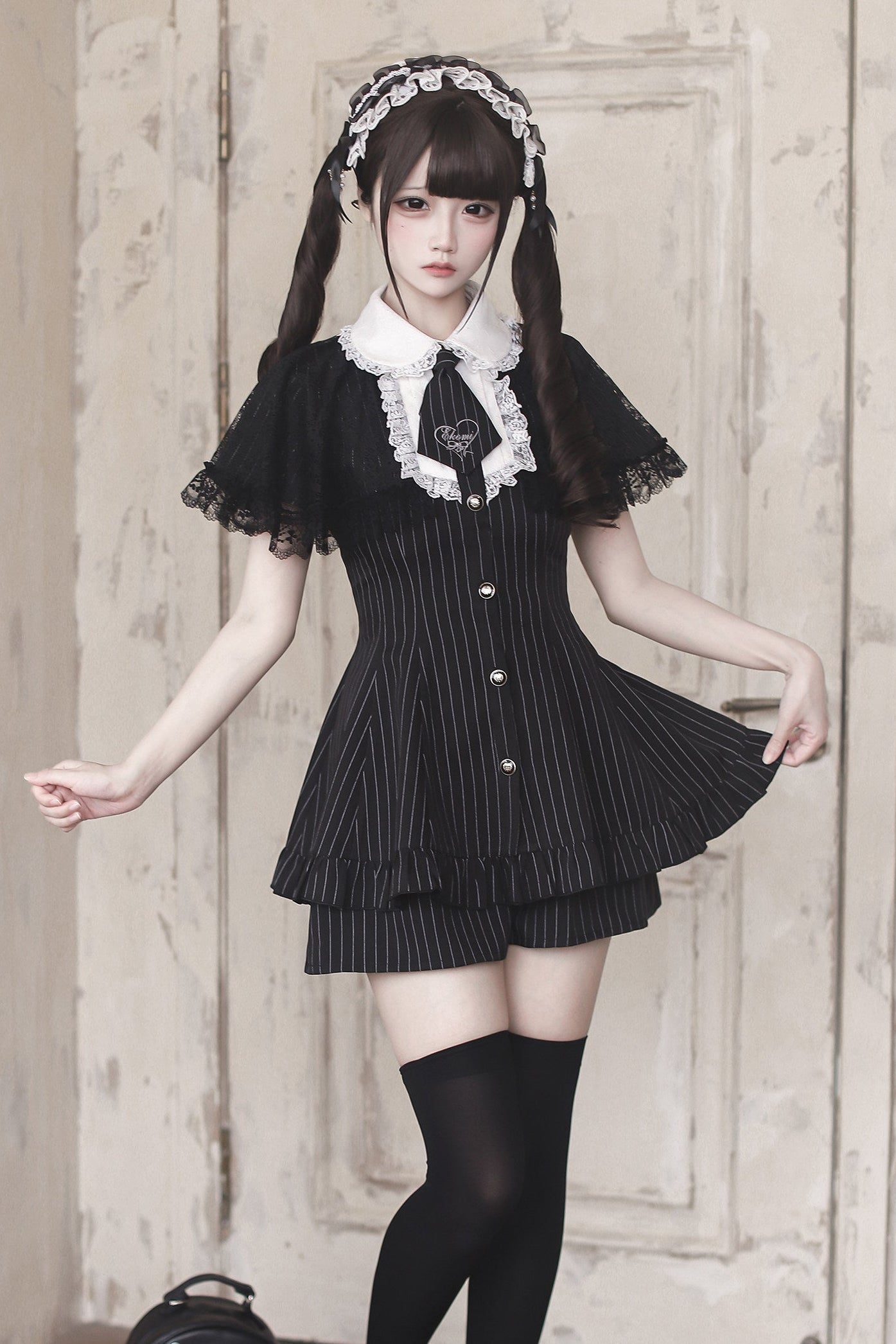 [reservation Deadline: May 15] Black Pinstripe Lace Cape Design Thai Collar Dress Suit Full Set + Accessories