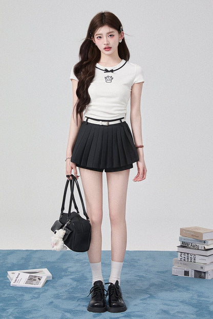 Color Cat Paw T-shirt + Short Skirt + Black Pleated Culottes