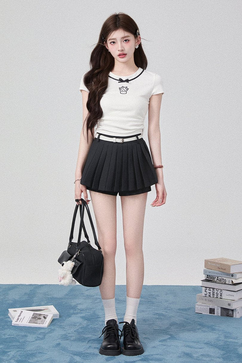 Color Cat Paw T-shirt + Short Skirt + Black Pleated Culottes
