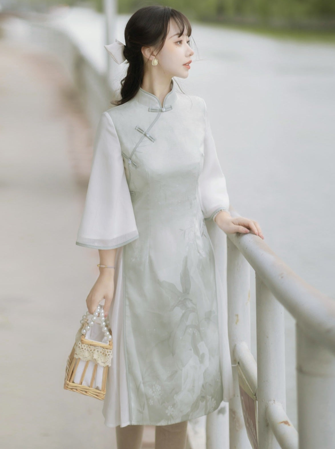 Retro Chinese-style Dress + Ribbon Short Fur Coat