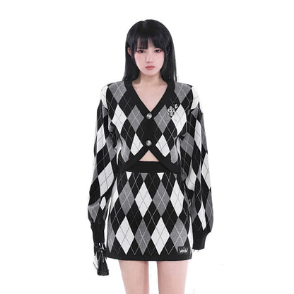 Spicy Retro Loose Slim Argyle Knit Suit Set