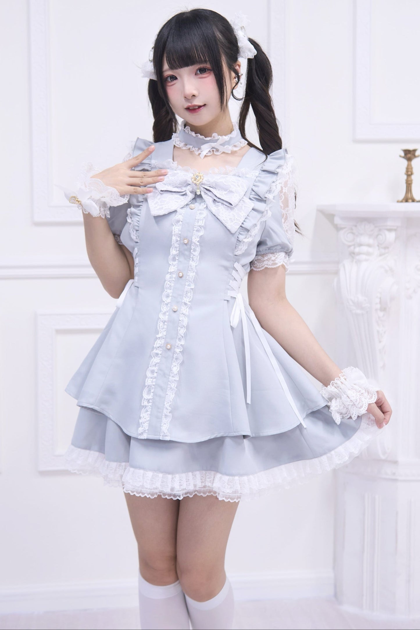Jirai Stripe Lace Puff Sleeve Top + Short Skirt