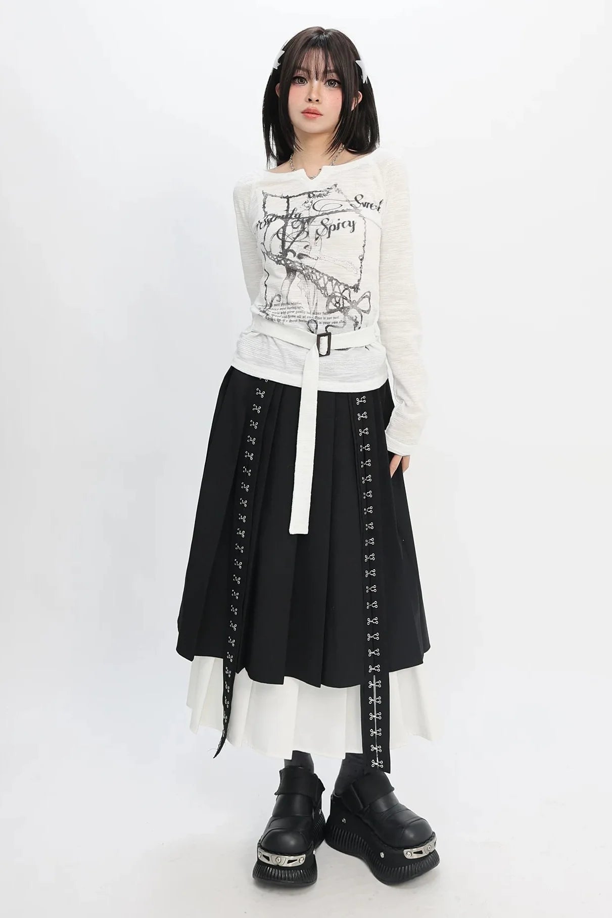 Graphic Ribbon Print Top