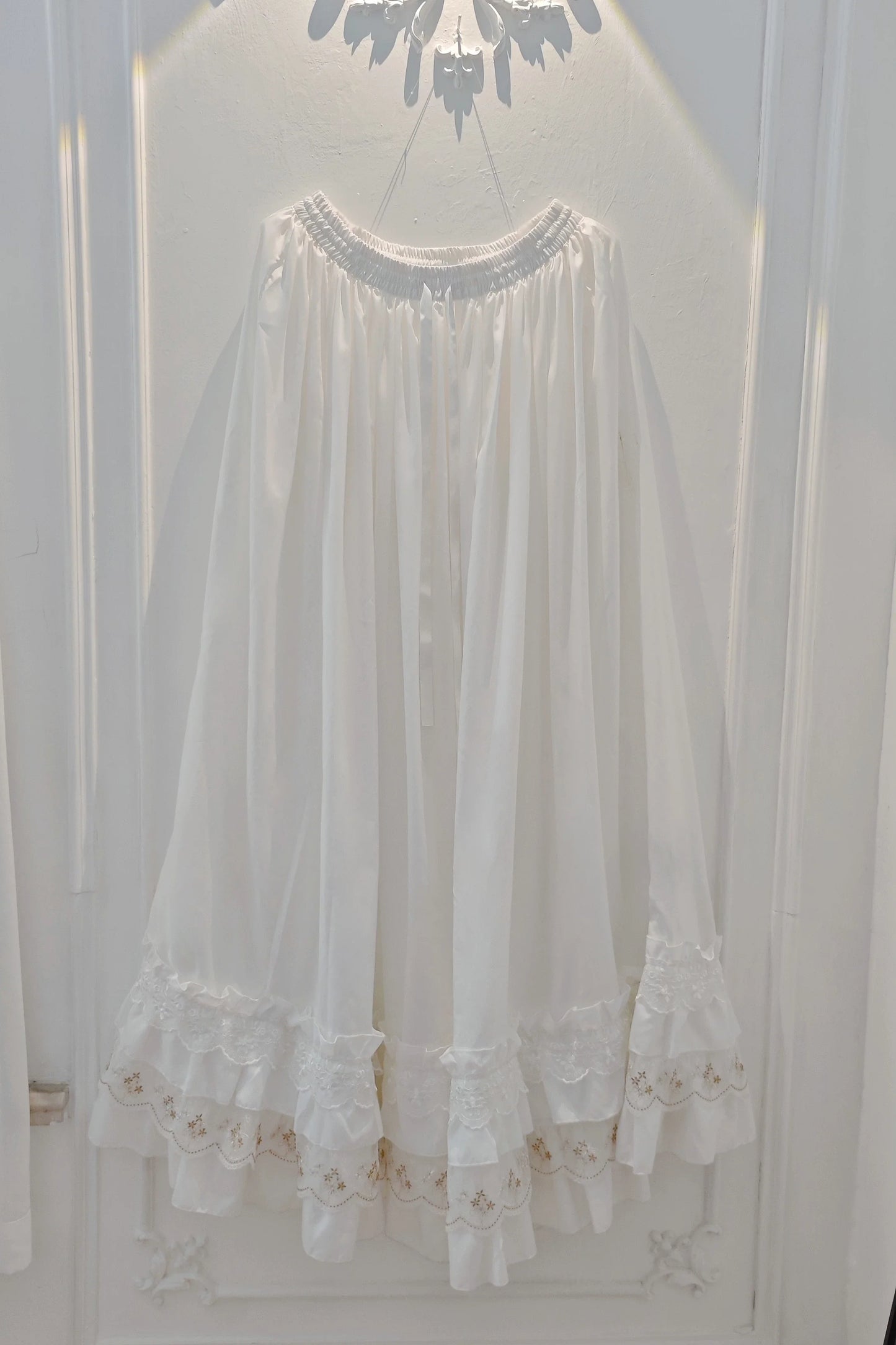[pre-order Deadline: May 3] Black and White Corset Lace Ribbon Lolita Jsk Princess Dress + Complete Set