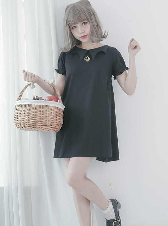 Dracula Color Girl Puff Sleeve Dress