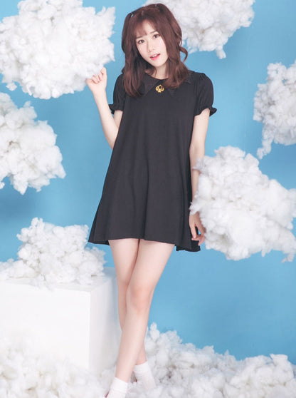 Dracula Color Girl Puff Sleeve Dress