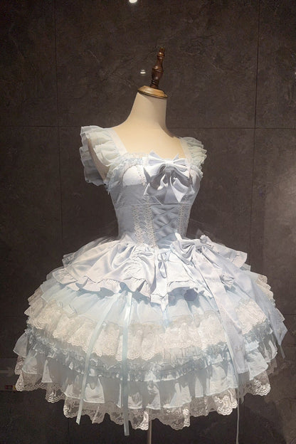 Subtly Elegant Dress with a Refined Vintage Look