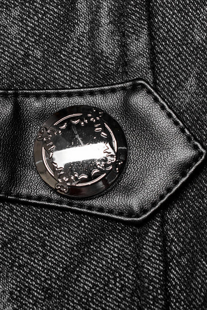 Beautifully Finished Coat in a Timeless Design