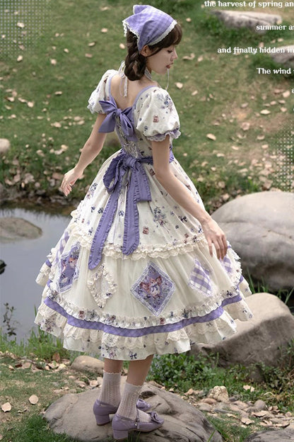 Subtly Elegant Dress with a Refined Vintage Look