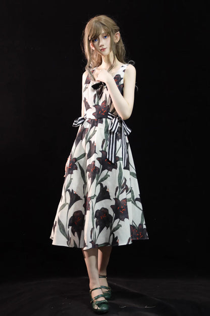 Finely Styled Dress with a Classic Vintage Look