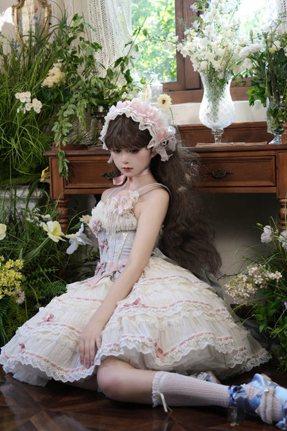 Subtly Elegant Dress with a Refined Vintage Look