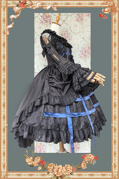 Subtly Elegant Dress with a Refined Vintage Look